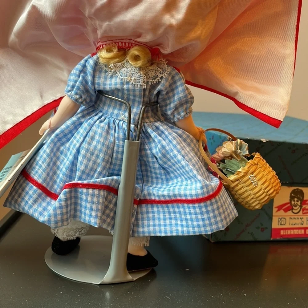 Madame Alexander doll Red Riding Hood 8